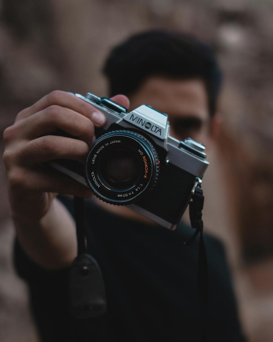 Best Minolta Rokkor Lenses for Portraits in 2025 - Dutch|Thrift