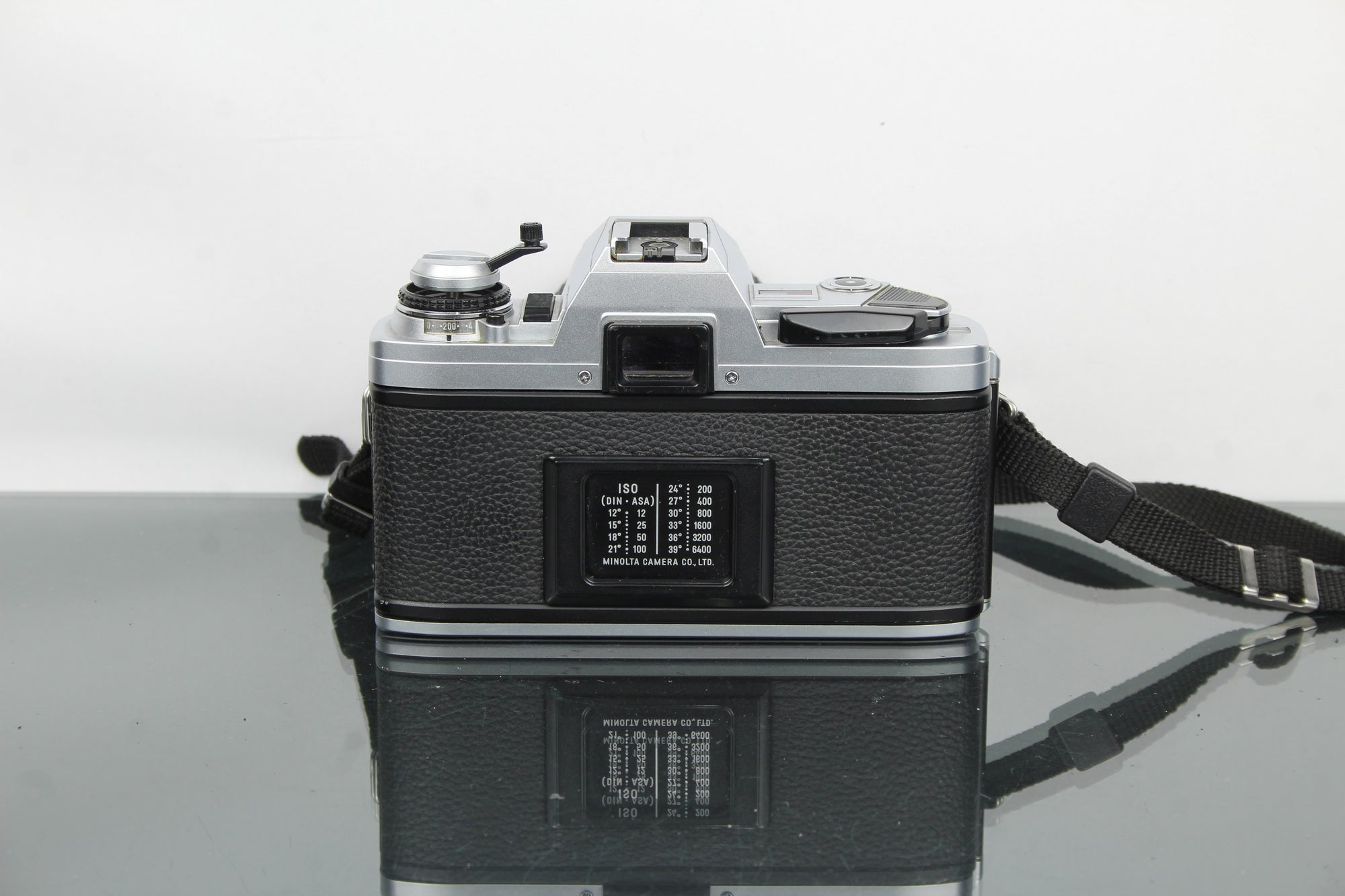 Minolta X-300 + MD Zoom 35-70mm 1:3.5
