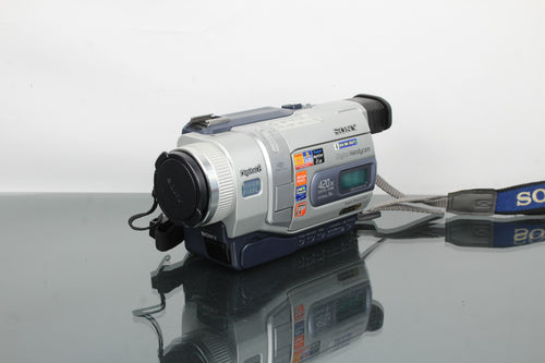 Sony Digital camera DCR-TRV740E PAL Hi8