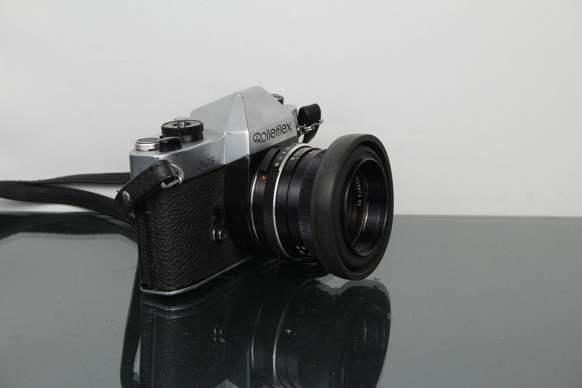 Rolleiflex SL35 + 50mm f/1.8 Rollei QBM lens