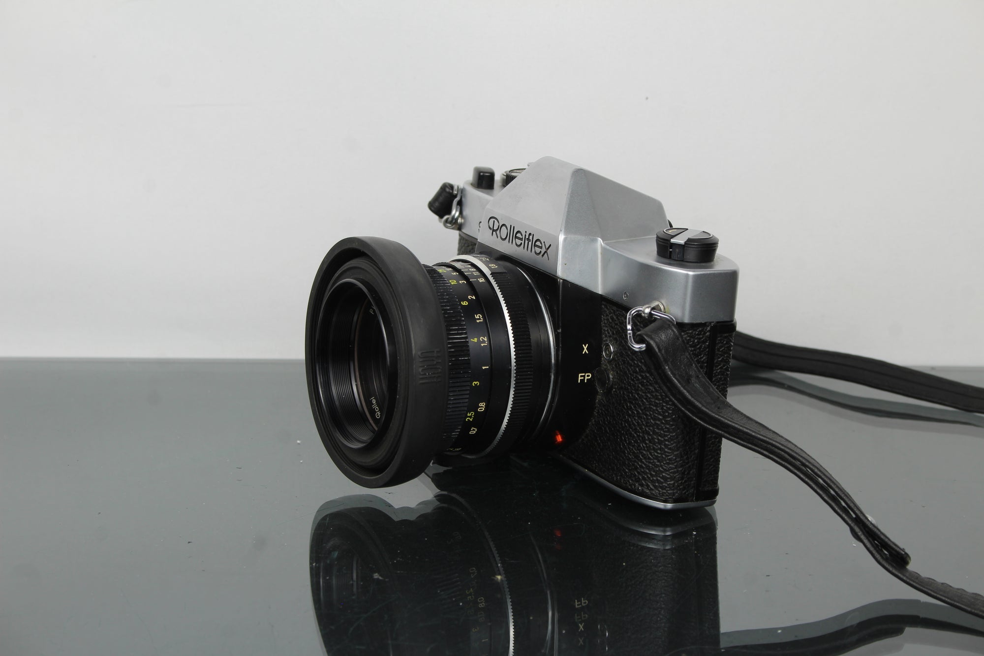 Rolleiflex SL35 + 50mm f/1.8 Rollei QBM lens