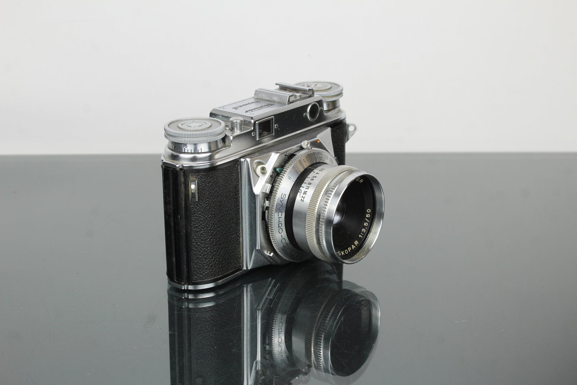 Voigtlander Prominent + 50mm f/1.5 Nokton lens