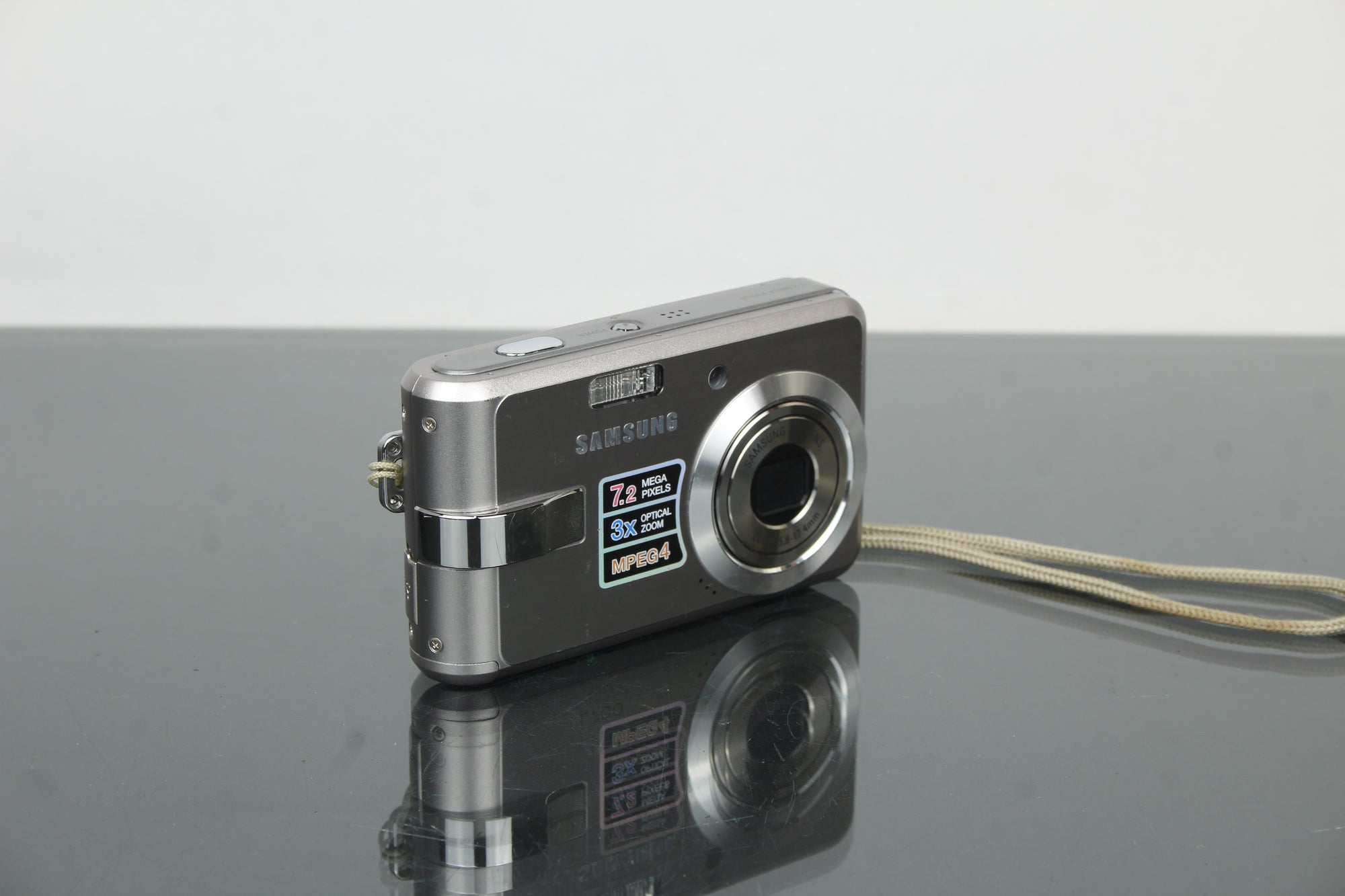 Samsung L700