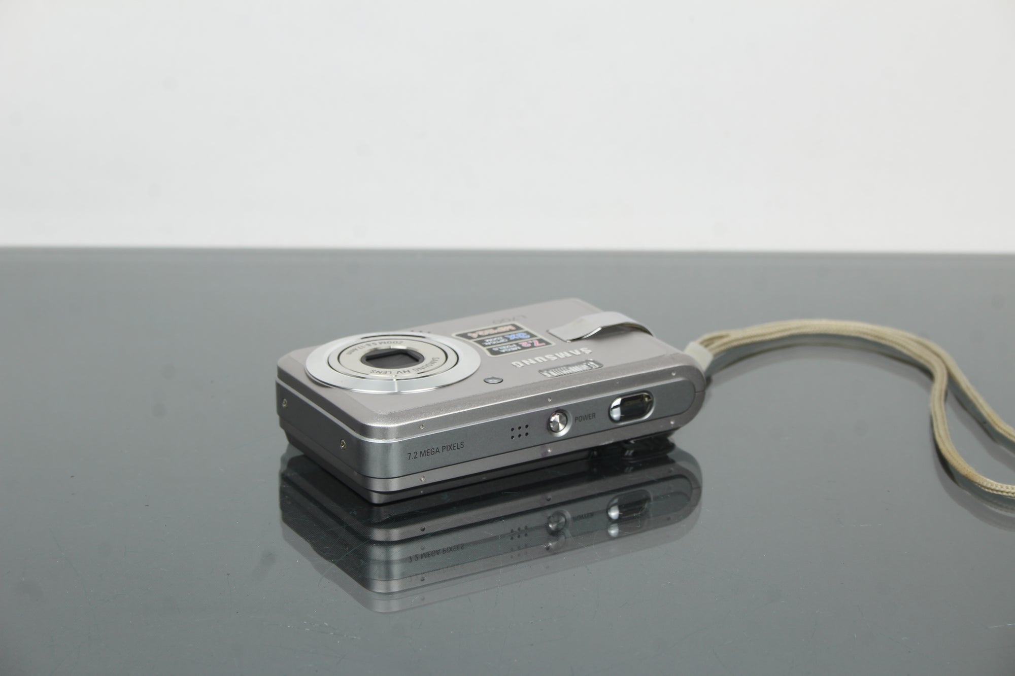 Samsung L700