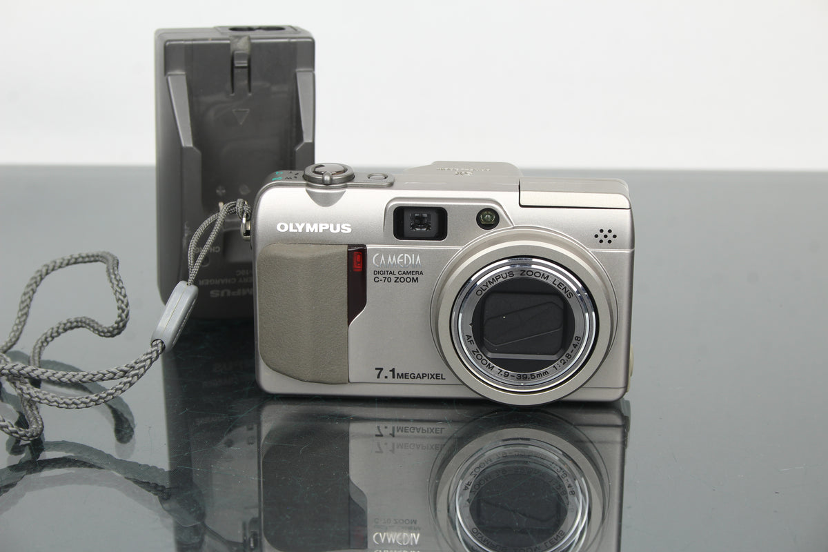 Olympus C-70 Zoom