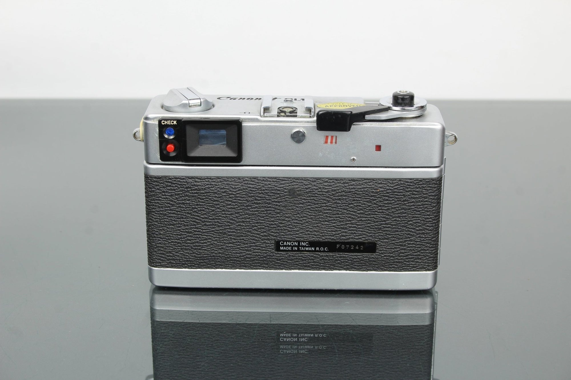 Canon Canonet QL17 GIII - Dutch|Thrift