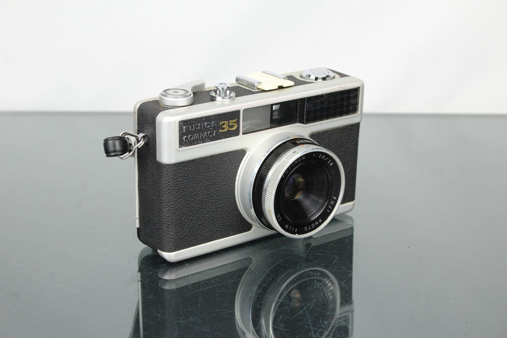 Fujica Compact 35 - Dutch|Thrift