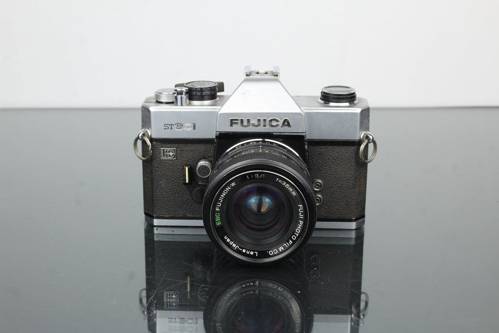 Fujica ST801 + Fujinon 35mm 1:2.8 lens - Dutch|Thrift