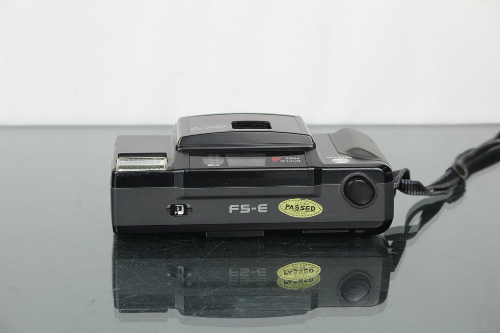 Minolta F5 - E - Dutch|Thrift