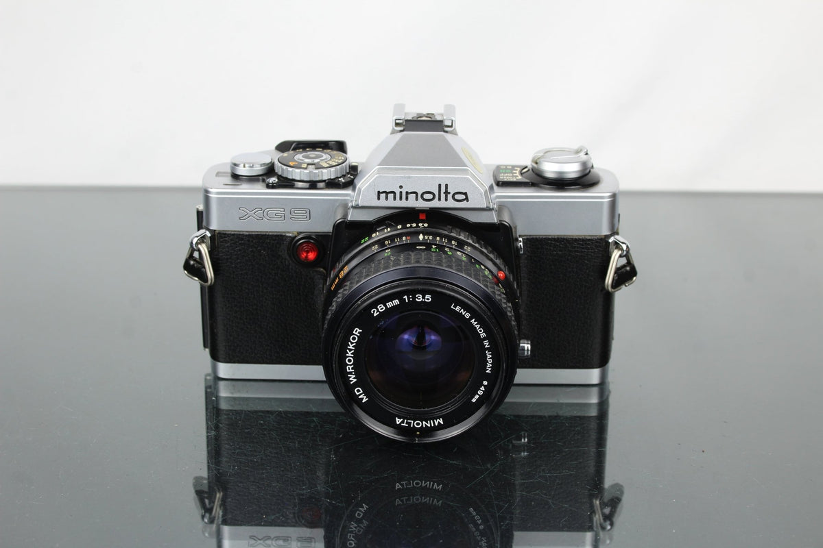 Minolta XG9 + 28mm 1:3.5 Minolta lens - Dutch|Thrift