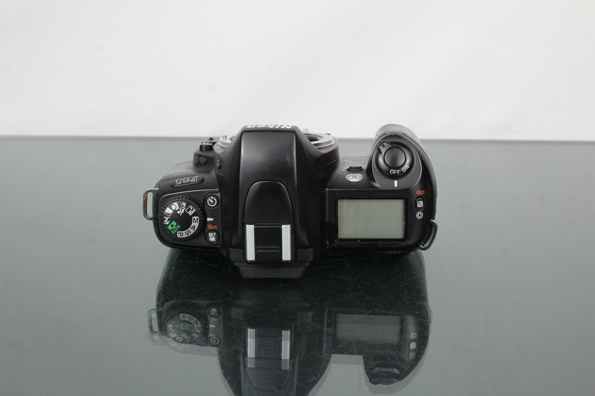 Nikon F65 - Dutch|Thrift