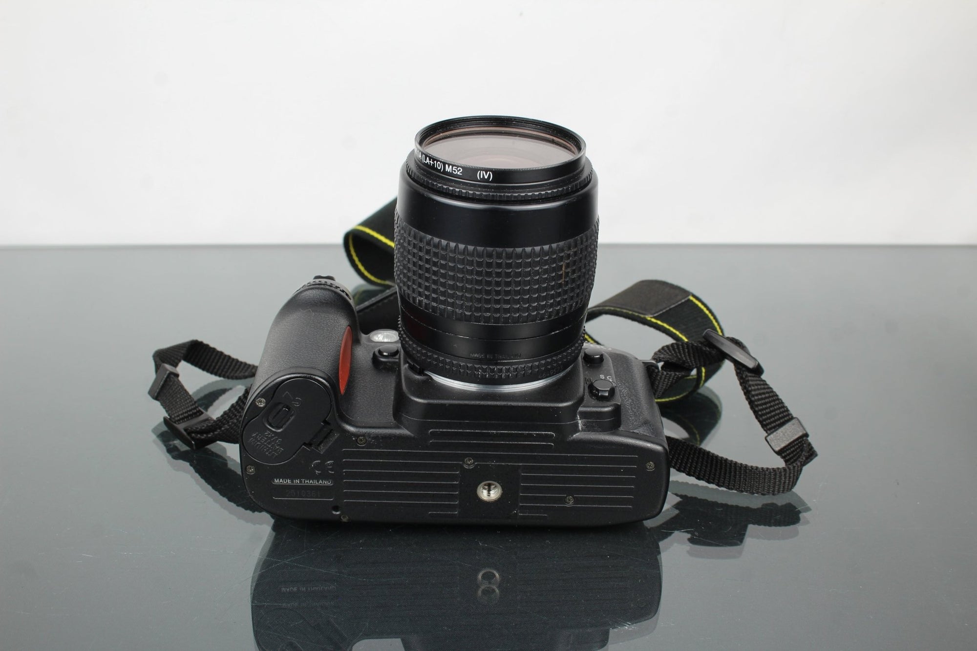 Nikon F80 + 35 - 80mm 1:4 - 5.6 Nikon lens - Dutch|Thrift