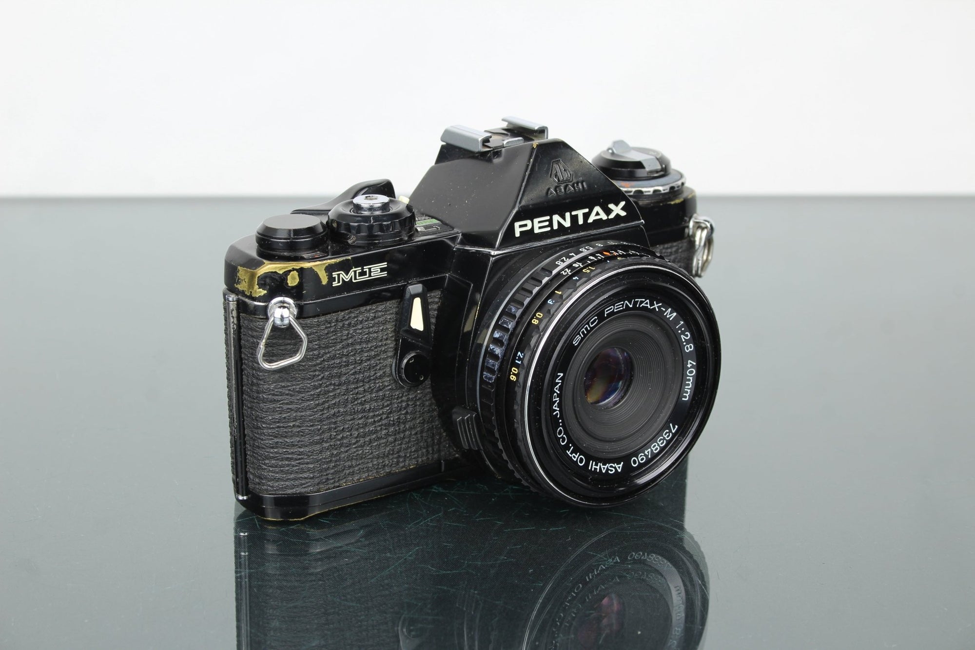 Pentax ME + Pentax smc 1:2.8 40mm lens - Dutch|Thrift