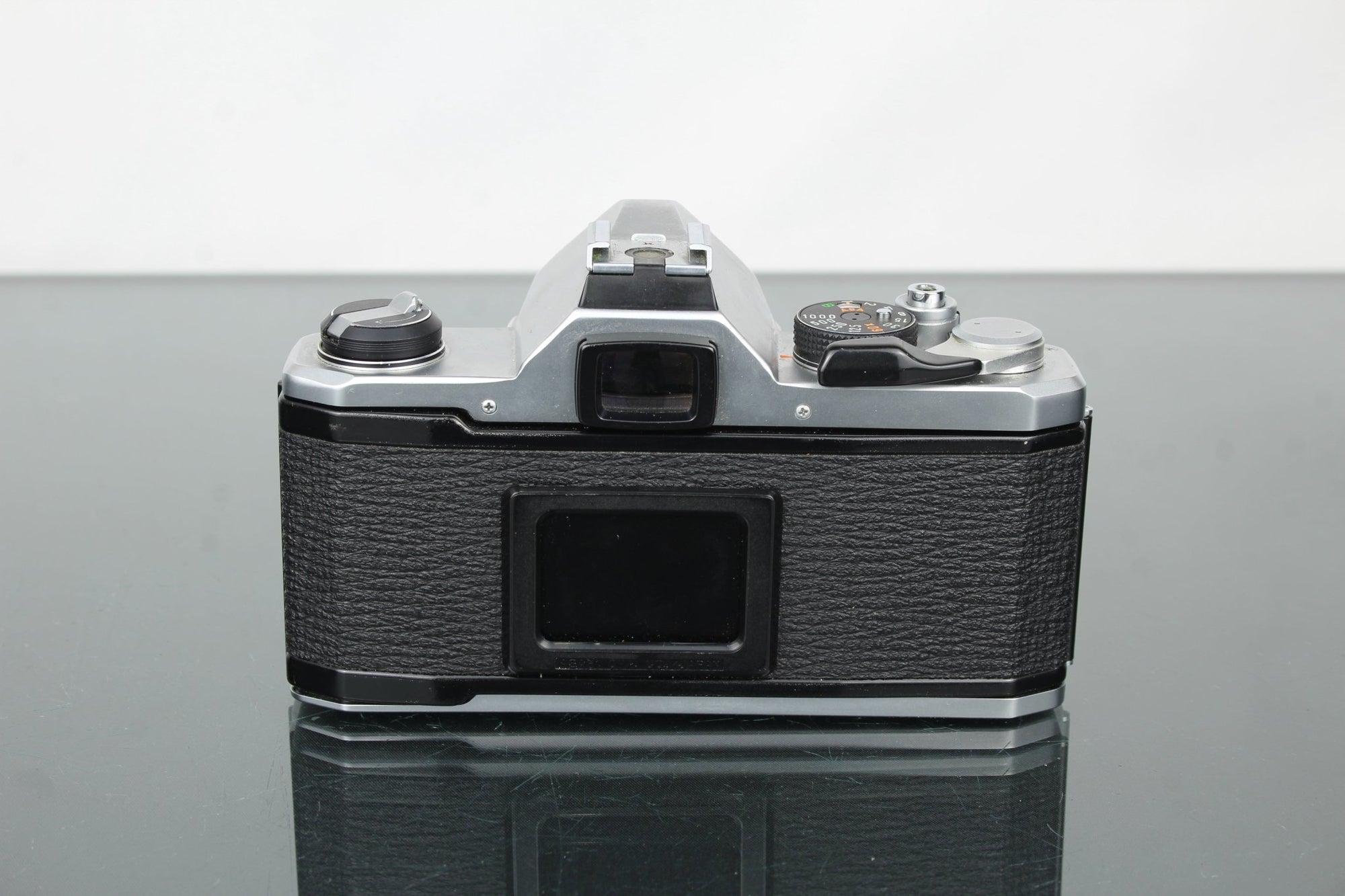 Pentax MX + Panagor 28mm 1:2.8 lens - Dutch|Thrift