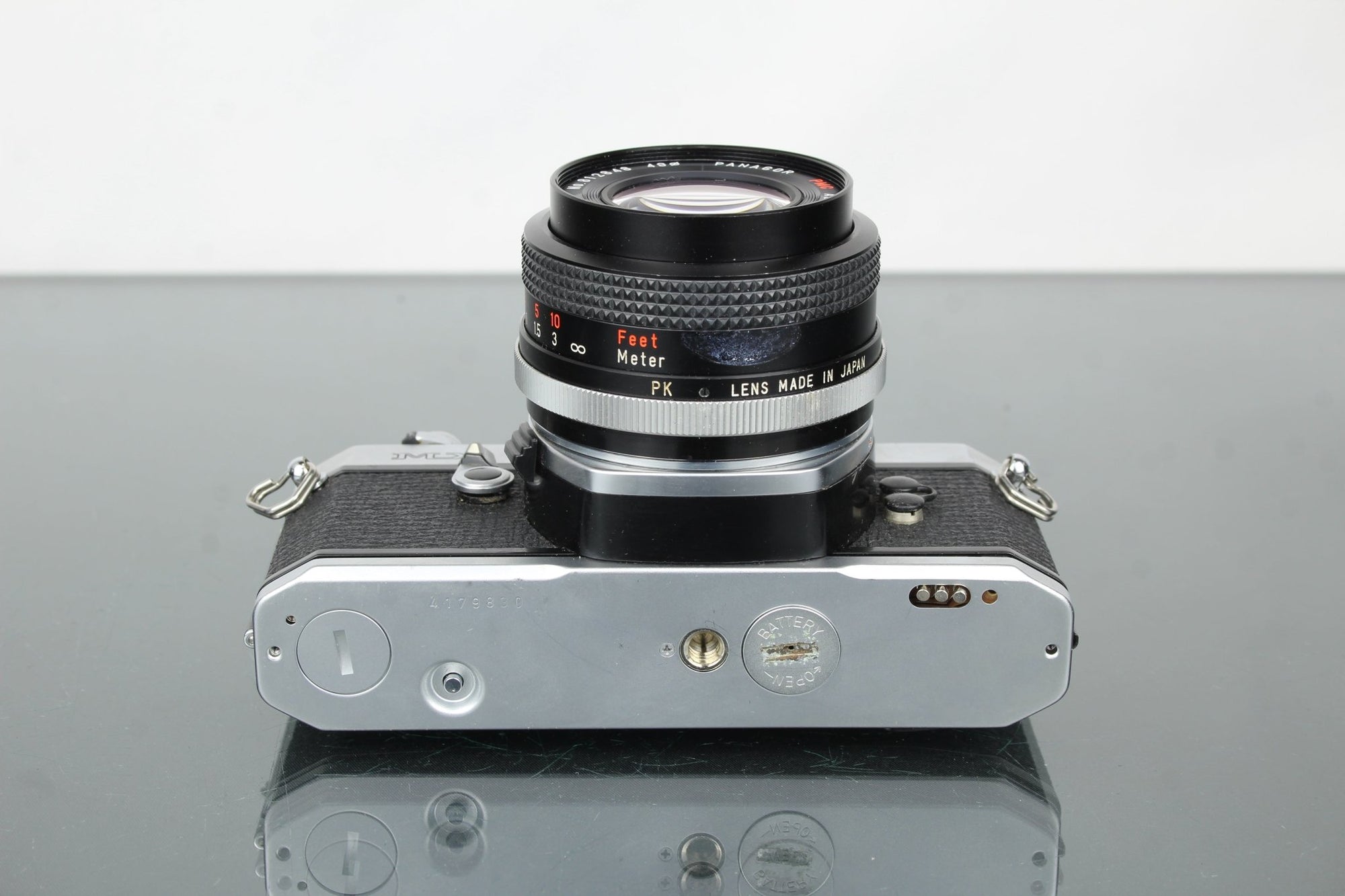 Pentax MX + Panagor 28mm 1:2.8 lens - Dutch|Thrift
