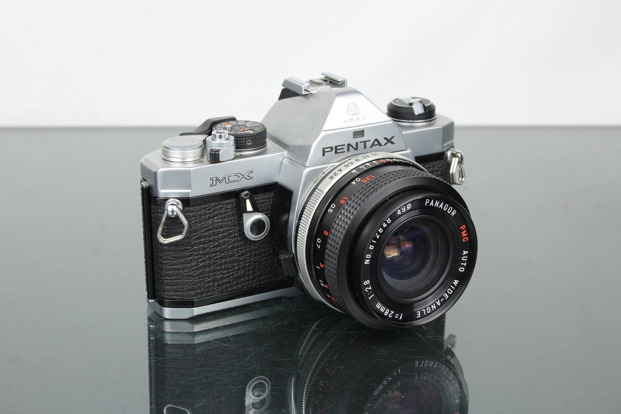 Pentax MX + Panagor 28mm 1:2.8 lens - Dutch|Thrift