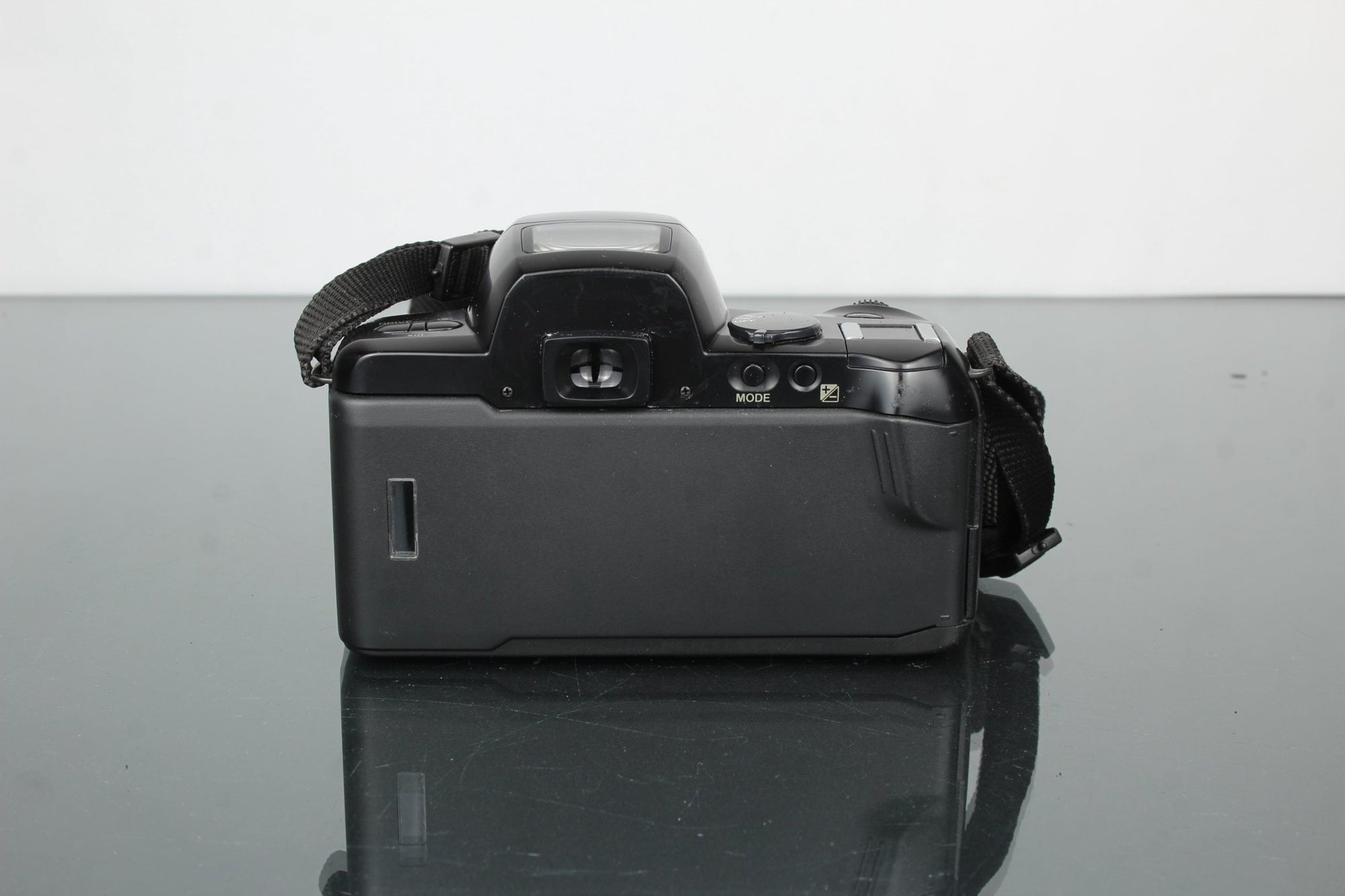 Pentax Z - 70 + SMC Pentax - F 1:4 - 5.6 35 - 80mm - Dutch|Thrift