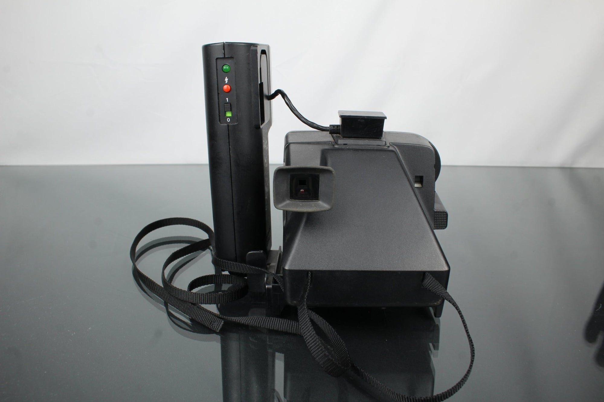 Polaroid Land Camera - Dutch|Thrift