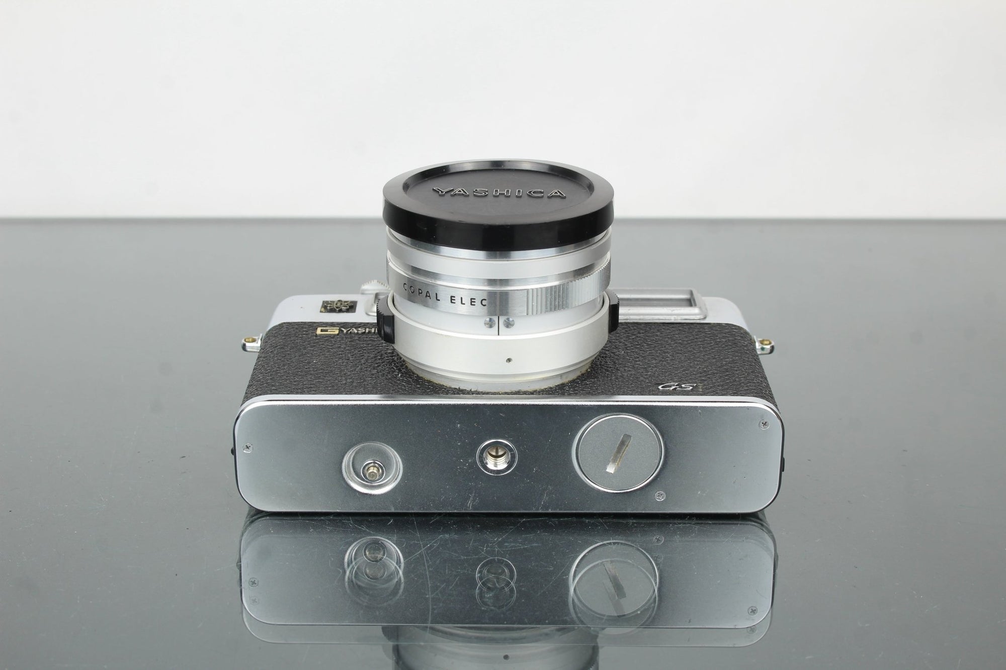 Yashica Electro 35 GS - Dutch|Thrift
