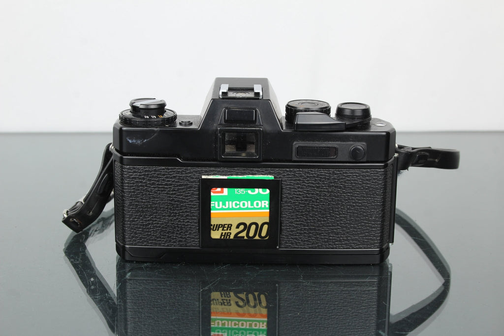 Yashica FR 1 - Dutch|Thrift